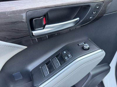 2026 Toyota Highlander Platinum
