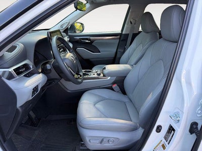 2026 Toyota Highlander Platinum