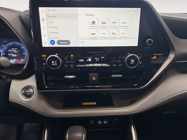 2023 Toyota Highlander Hybrid Limited