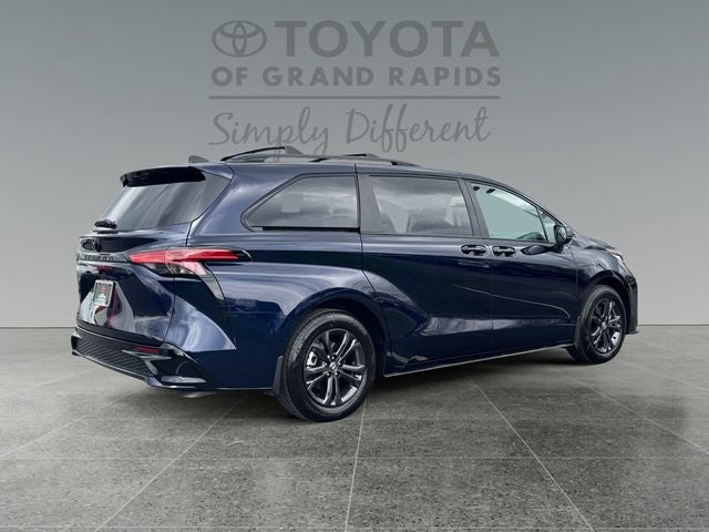 2026 Toyota Sienna XSE 7 Passenger
