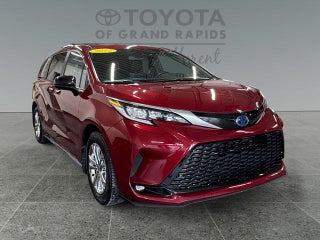 2022 Toyota Sienna XSE 7 Passenger