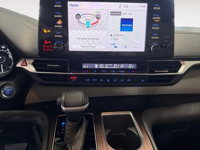 2021 Toyota Sienna XLE 8 Passenger