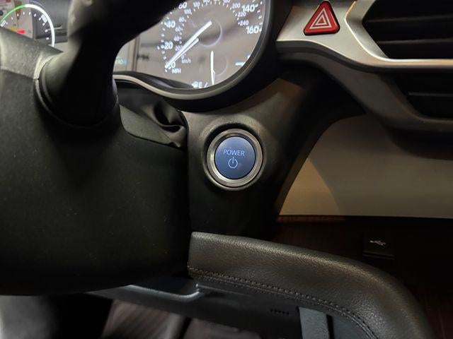 2021 Toyota Sienna XLE 8 Passenger