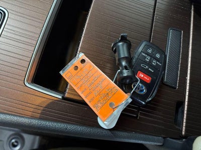 2021 Toyota Sienna XLE 8 Passenger