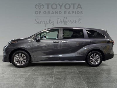 2025 Toyota Sienna XLE 7 Passenger