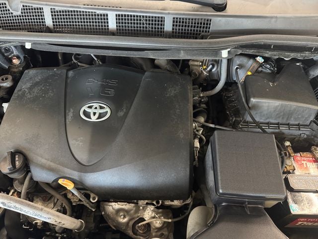 2017 Toyota Sienna XLE 8 Passenger
