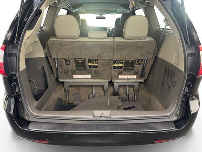 2017 Toyota Sienna XLE 8 Passenger