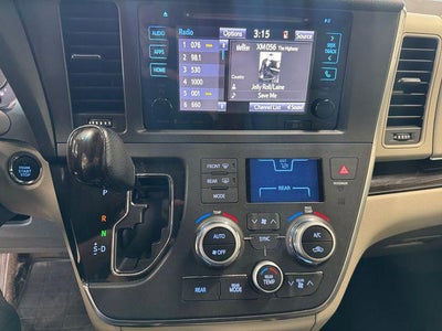 2017 Toyota Sienna XLE 8 Passenger