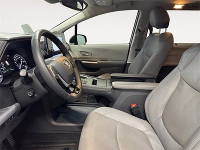 2022 Toyota Sienna Limited 7 Passenger