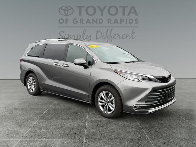 2026 Toyota Sienna Limited 7 Passenger