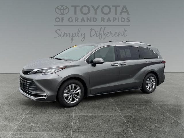 2026 Toyota Sienna Limited 7 Passenger