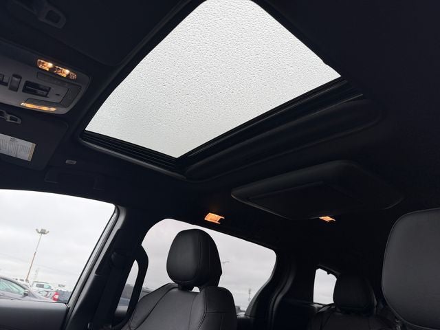 2026 Toyota Sienna Limited 7 Passenger