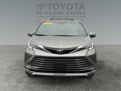 2026 Toyota Sienna Limited 7 Passenger