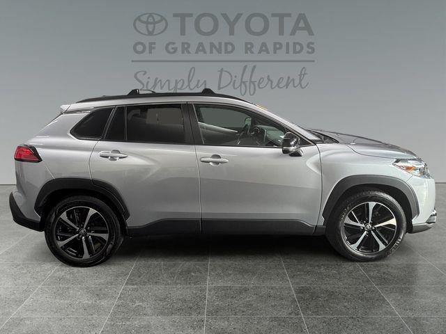 2025 Toyota Corolla Cross Hybrid XSE