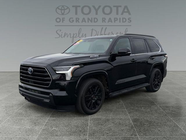 2024 Toyota Sequoia SR5