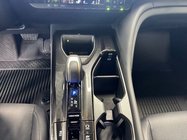 2025 Toyota Crown Signia Limited