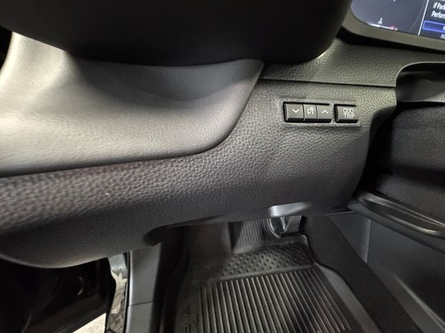 2025 Toyota Crown Signia Limited
