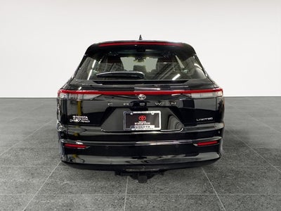 2025 Toyota Crown Signia Limited