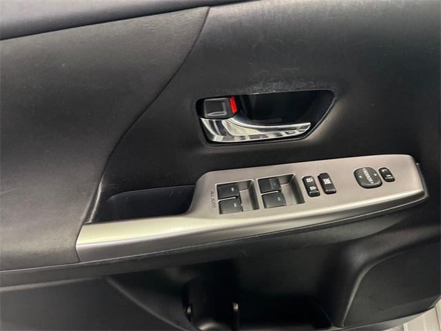 2015 Toyota Prius v Three