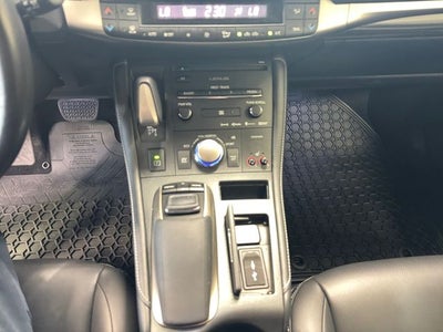 2017 Lexus CT 200h