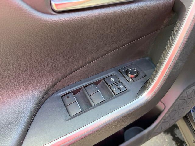 2019 Toyota RAV4 Hybrid XSE