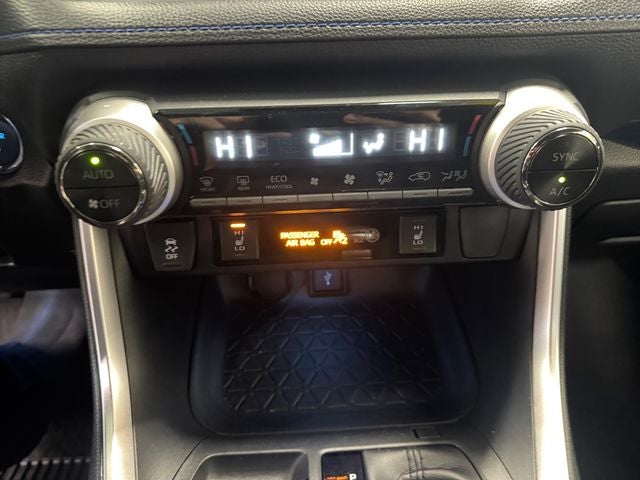 2020 Toyota RAV4 Hybrid XSE