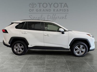2025 Toyota RAV4 Hybrid XLE