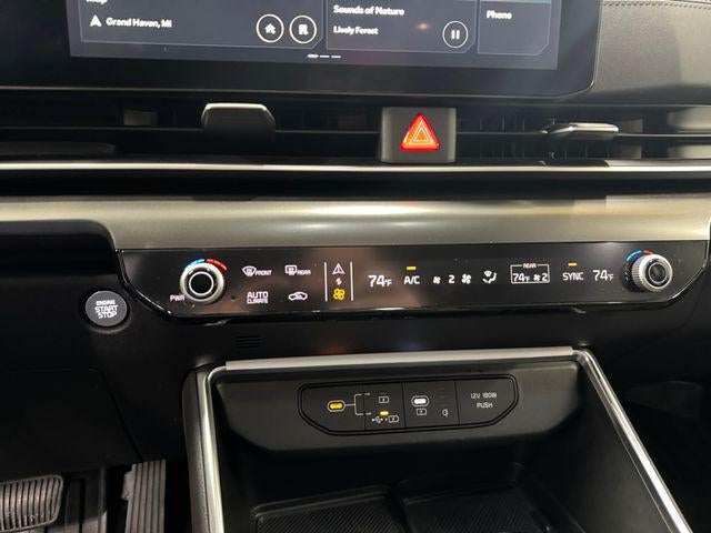 2025 Kia Carnival SX