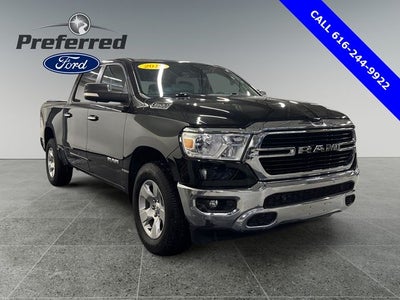 2019 RAM 1500 Big Horn/Lone Star 5.7 Liter V6 Hemi Crew Cab 4WD