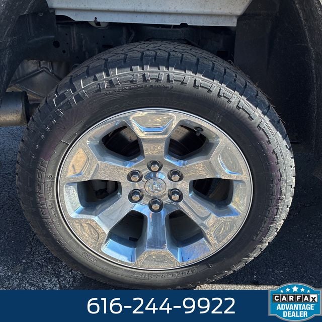 2019 RAM 1500 Big Horn/Lone Star 5.7 Liter V8 Hemi Crew Cab 4WD