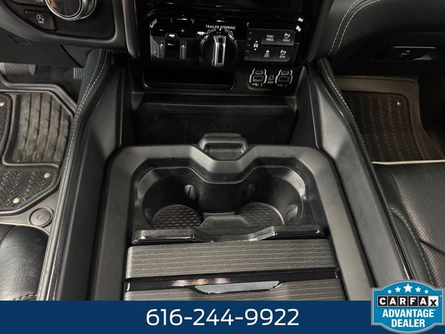 2022 RAM 1500 Limited 5.7 Liter V8 Hemi Crew Cab 4WD