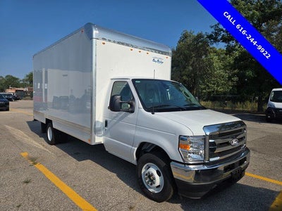 2026 Ford E-350SD Base Cutaway