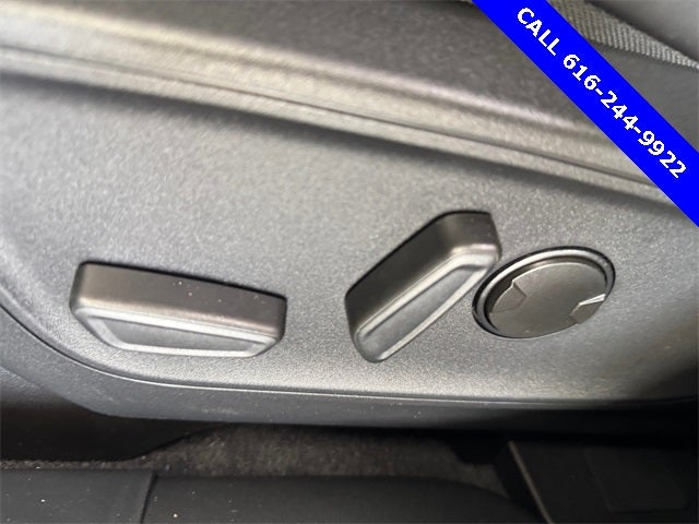 2025 Ford Escape Plug-In Hybrid Base