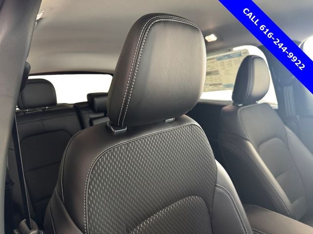 2025 Ford Escape Plug-In Hybrid Base