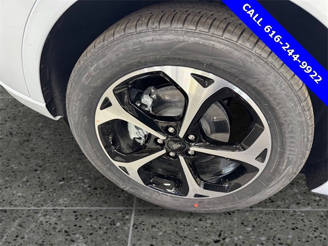 2026 Ford Escape ST-Line Elite