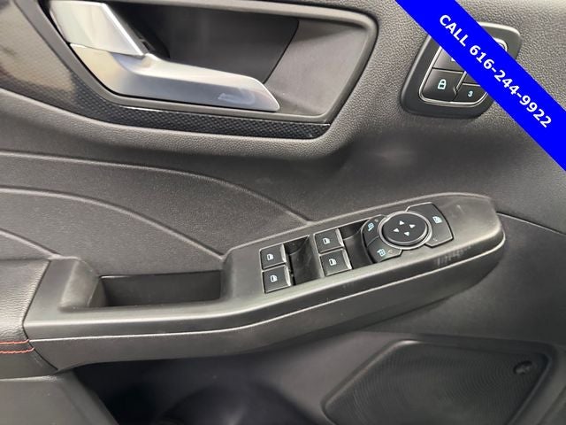 2026 Ford Escape ST-Line Elite