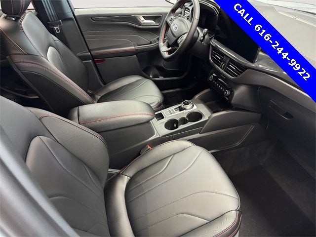 2026 Ford Escape ST-Line Elite