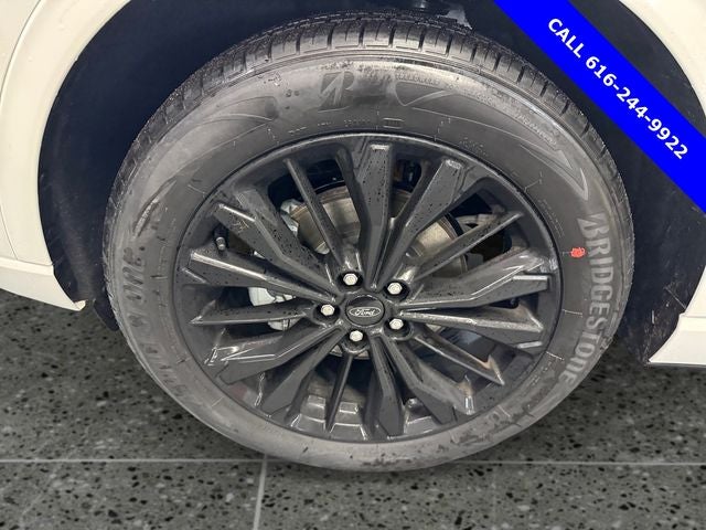 2026 Ford Escape ST-Line Elite