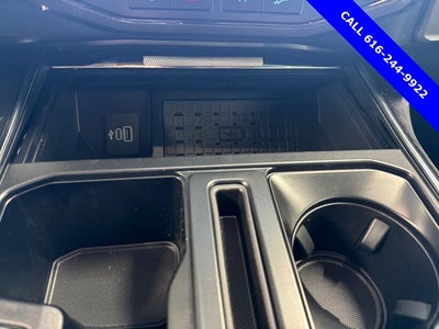 2025 Ford F-150 Lightning Platinum