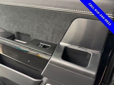 2025 Ford F-150 Lightning Platinum