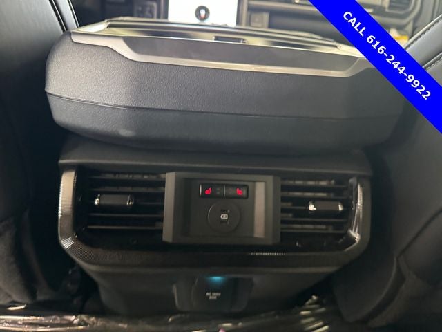 2025 Ford F-150 Lightning Platinum