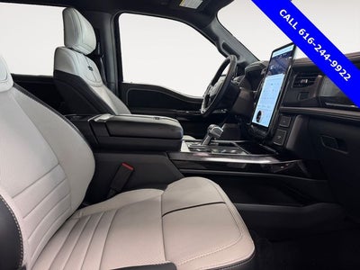 2025 Ford F-150 Lightning Platinum