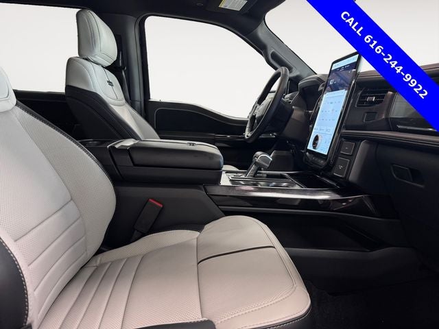 2025 Ford F-150 Lightning Platinum