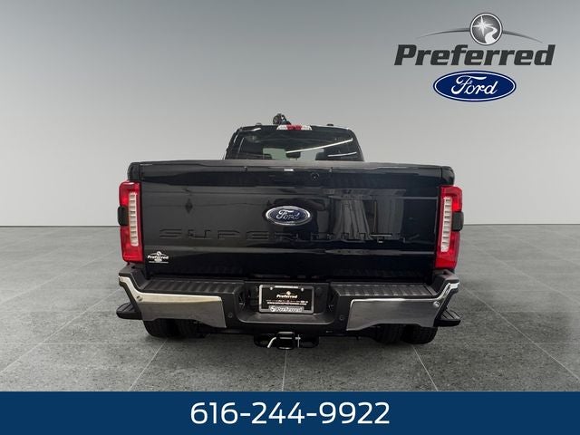 2026 Ford F-450SD Lariat DRW