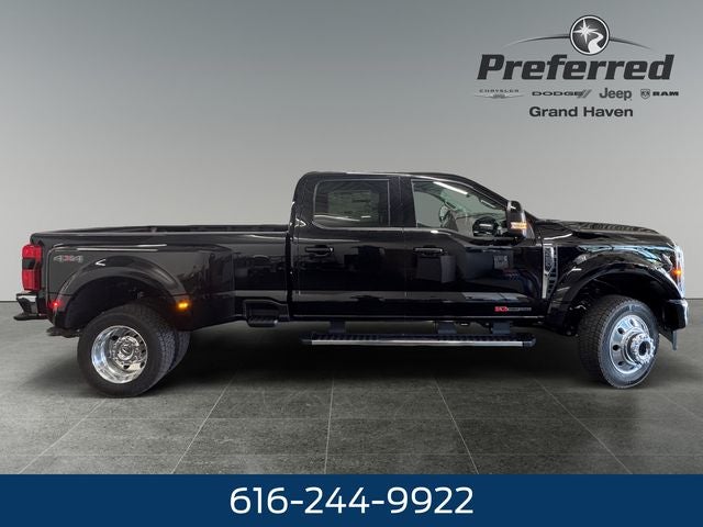 2026 Ford F-450SD Lariat DRW