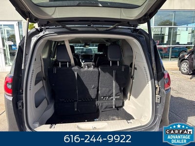 2022 Chrysler Pacifica Touring L 3.6 Liter V6 7 Passenger 3rd Row Seating