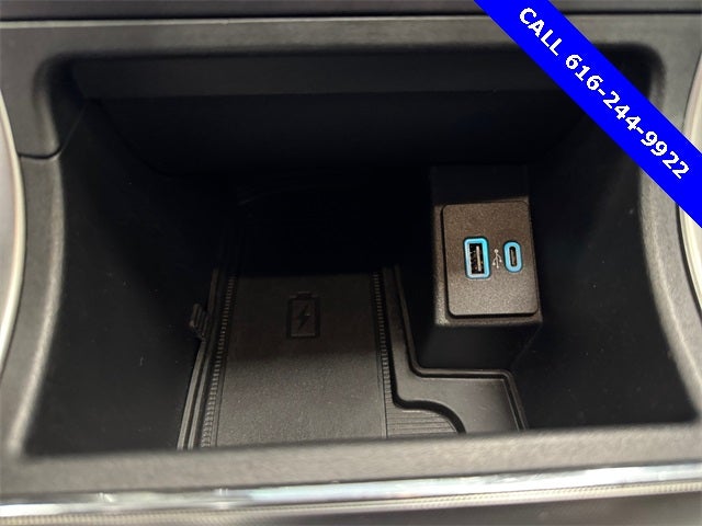 2022 Ford Edge SEL 2.0 Liter EcoBoost Turbocharged Leather Seating