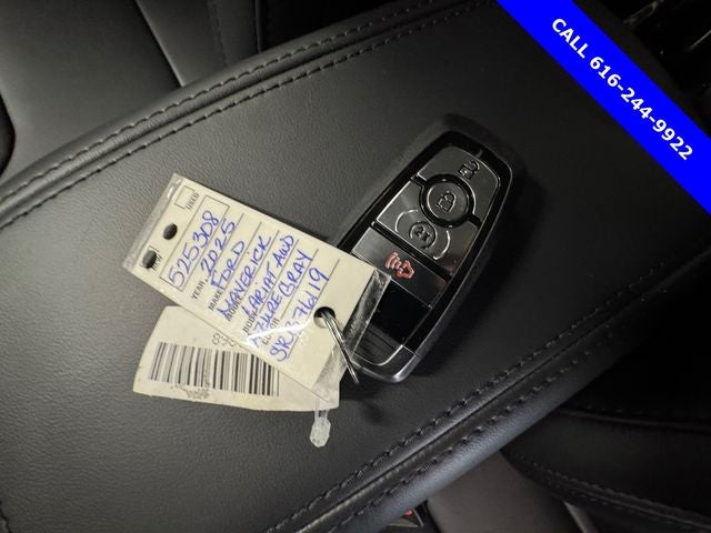 2025 Ford Maverick Lariat