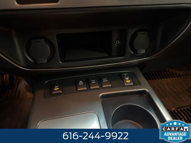 2011 Nissan Armada Platinum 5.6 Liter V8 4WD