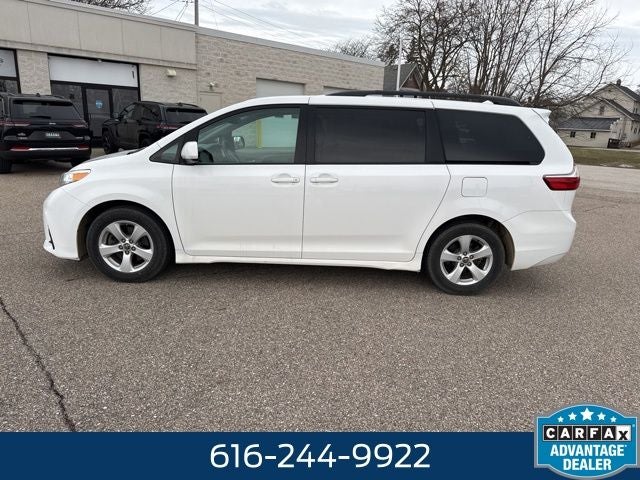 2018 Toyota Sienna LE 7 Passenger